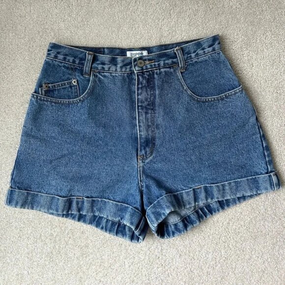 Vintage Esprit high waist denim short